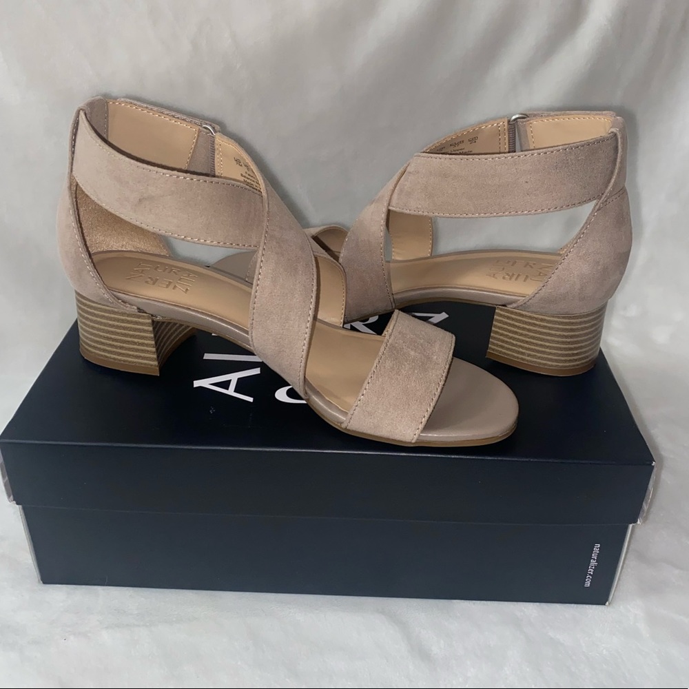 NWT Heeled Sandals